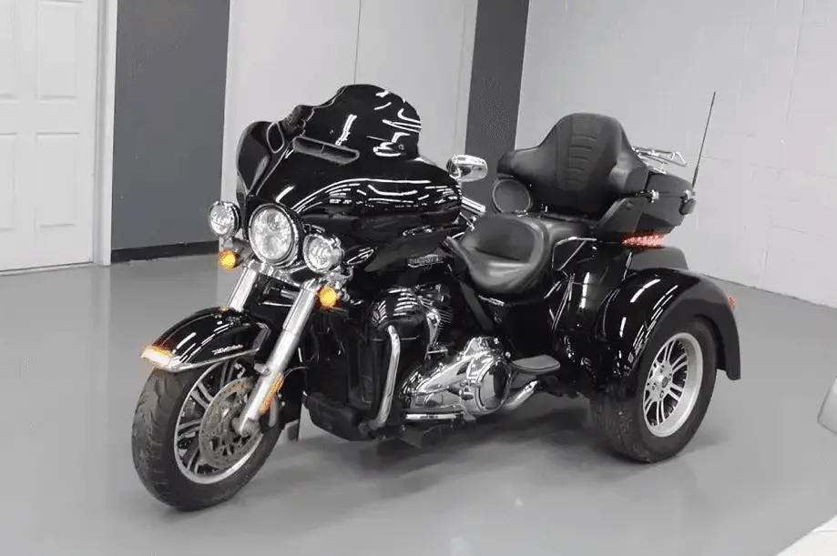 2017 Harley-Davidson FLHTCUTG TRI GLIDE Ultra Classic