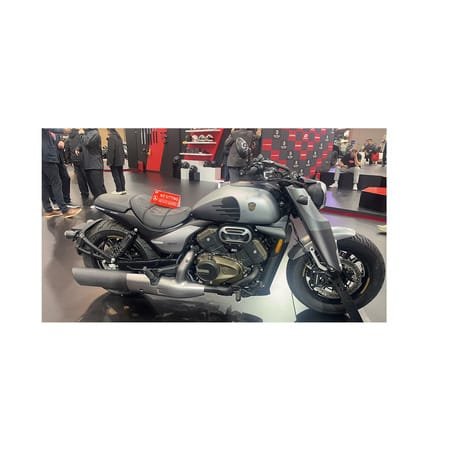 QJMOTOR SRV 900 V